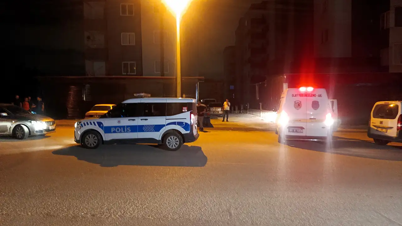 Sevgilisinin evinde korku dolu anlar: Pencereden kaçarken can verdi!