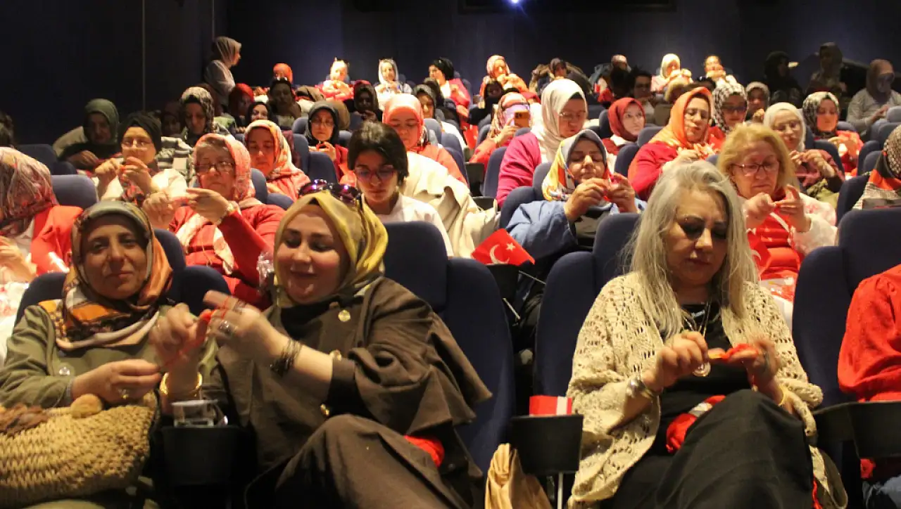 Konya'da örgü ve sinema aynı etkinlikte buluştu