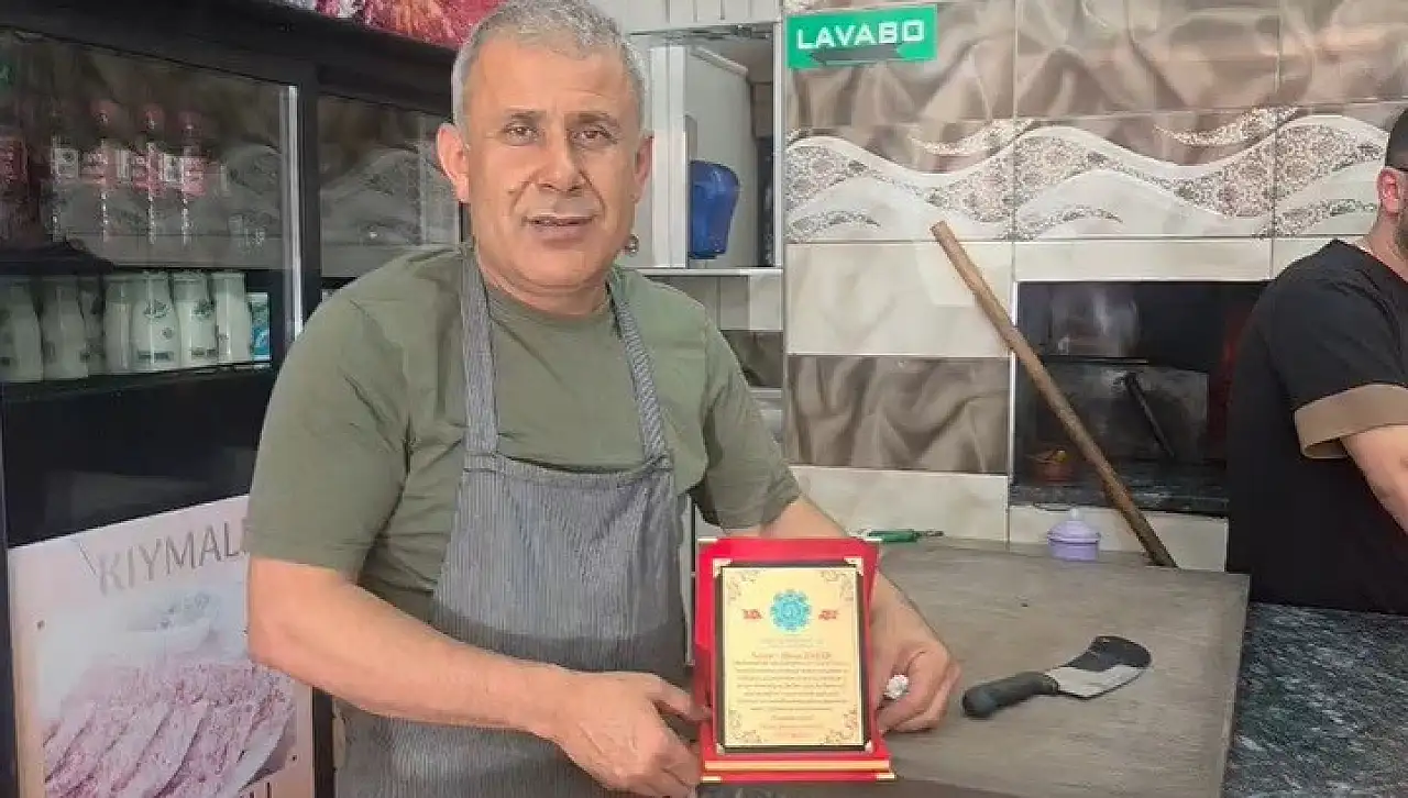 Konya'daki etliekmek lokantasında korkutan olay! İşletmeci hayatını kurtardı