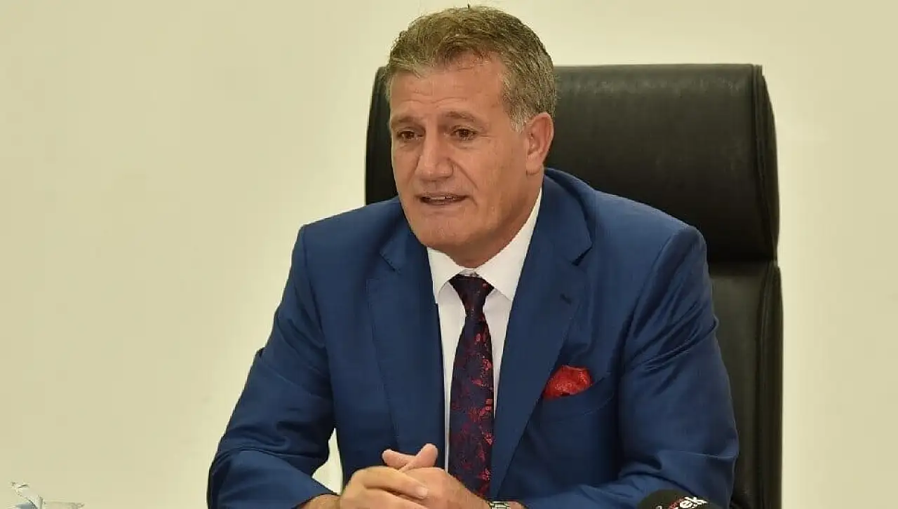 Erhan Arıklı kimdir? Kaç yaşında? Erhan Arıklı ne bakanı? Erhan Arıklı istifa etti mi?