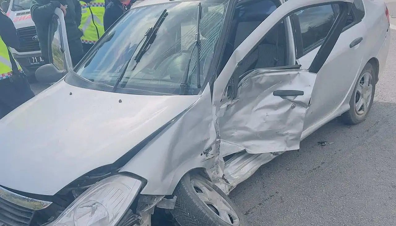 Konya yolunda kaza! Karı-koca hastaneye kaldırıldı