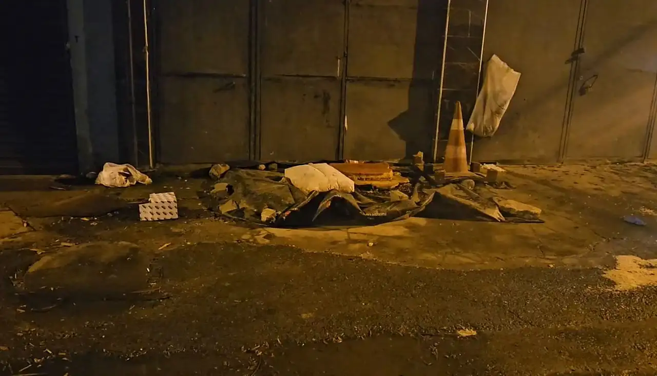 Kirasını ödeyemedi, evden atıldı: Isınmak için girdiği araçta can verdi