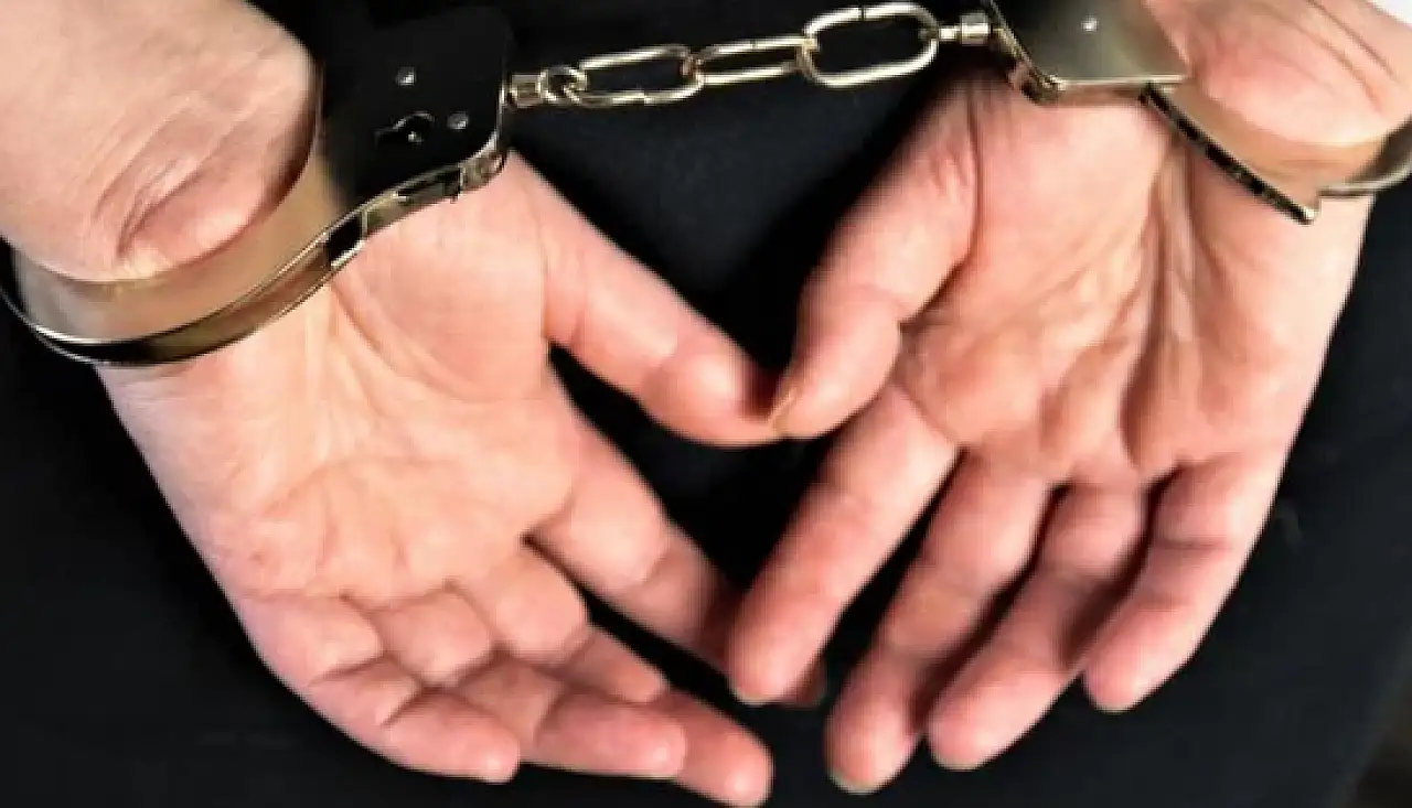 Konya'daki gençleri zehirlemekten ceza almıştı: Firari şahıs operasyonla yakalandı!