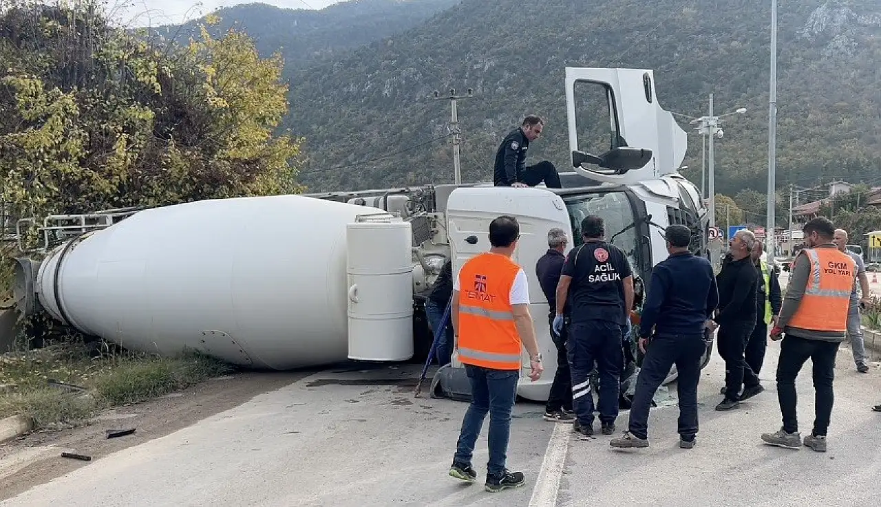 Freni boşalan beton mikseri dehşet saçtı