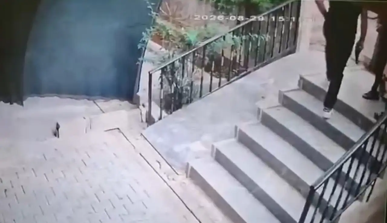 4 yaşındaki çocukların kavgası silahlı tehdide dönüştü
