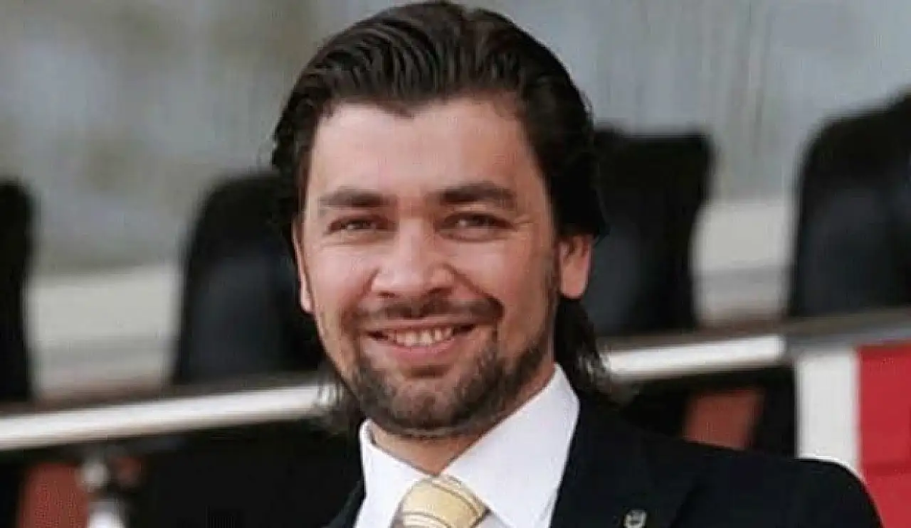 Ahmet Gökçek kimdir? Kaç yaşında? Ahmet Gökçek kiminle evli? Ne iş yapae?