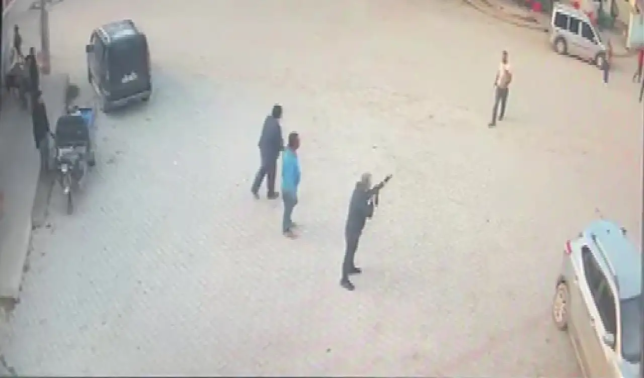Köy kahvesindeki kavga tüfekle başladı, bıçakla bitti: 1 ölü, 1 yaralı