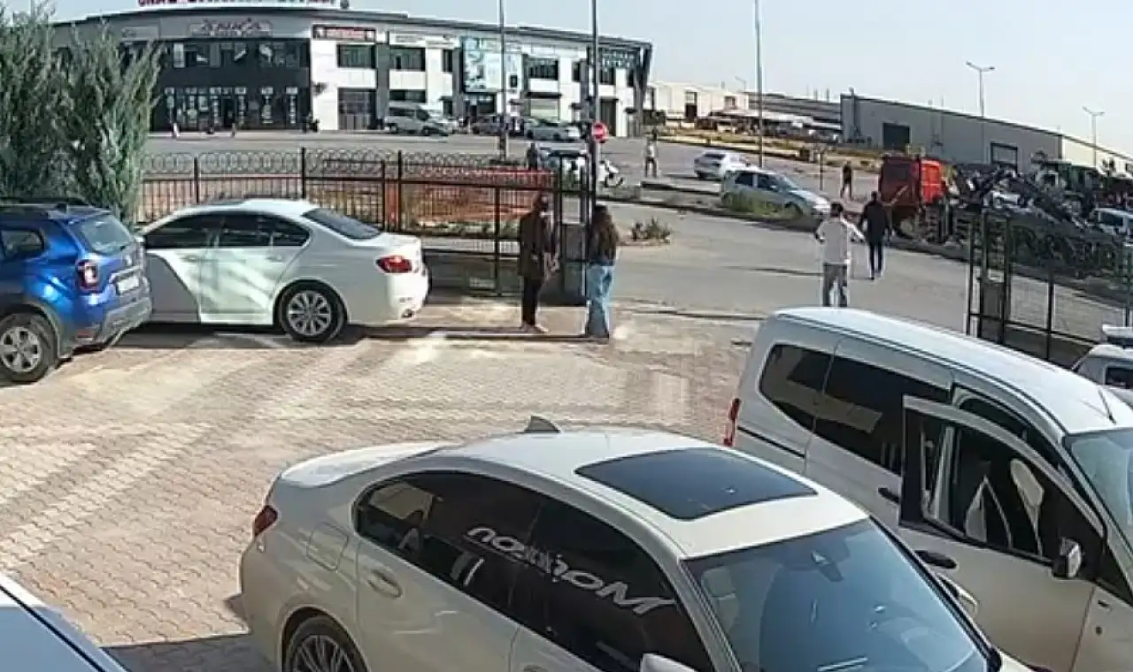 Konya'da feci kaza! Çarpışmanın şiddetiyle araçlar savruldu