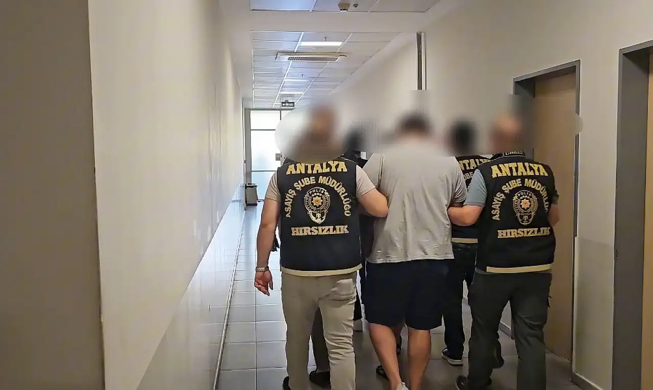 Hırsızlar sinyal kesiciyle araçları hedef aldı!