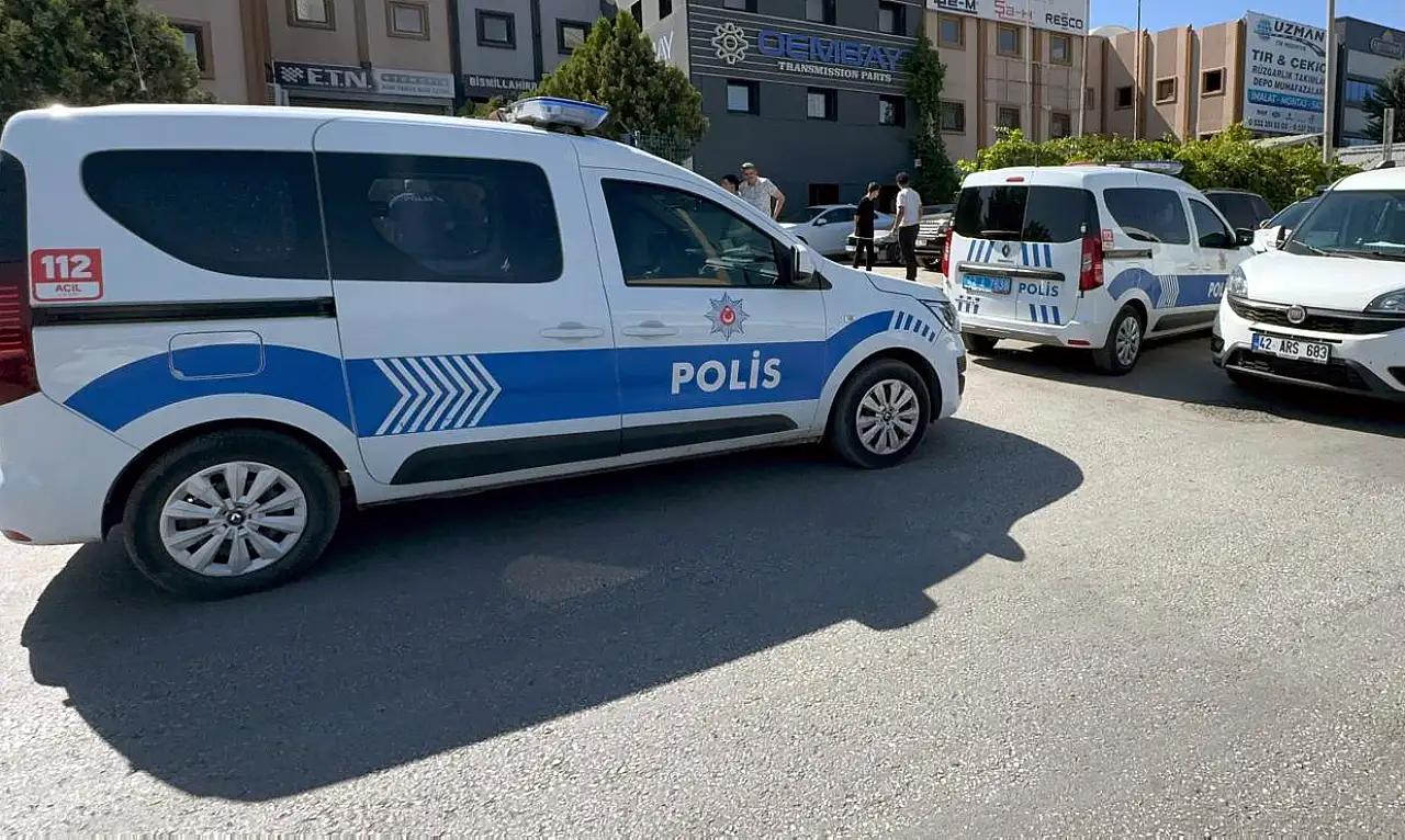 Konya'da borç kavgası kanlı bitti! Birbirlerini bıçakladılar