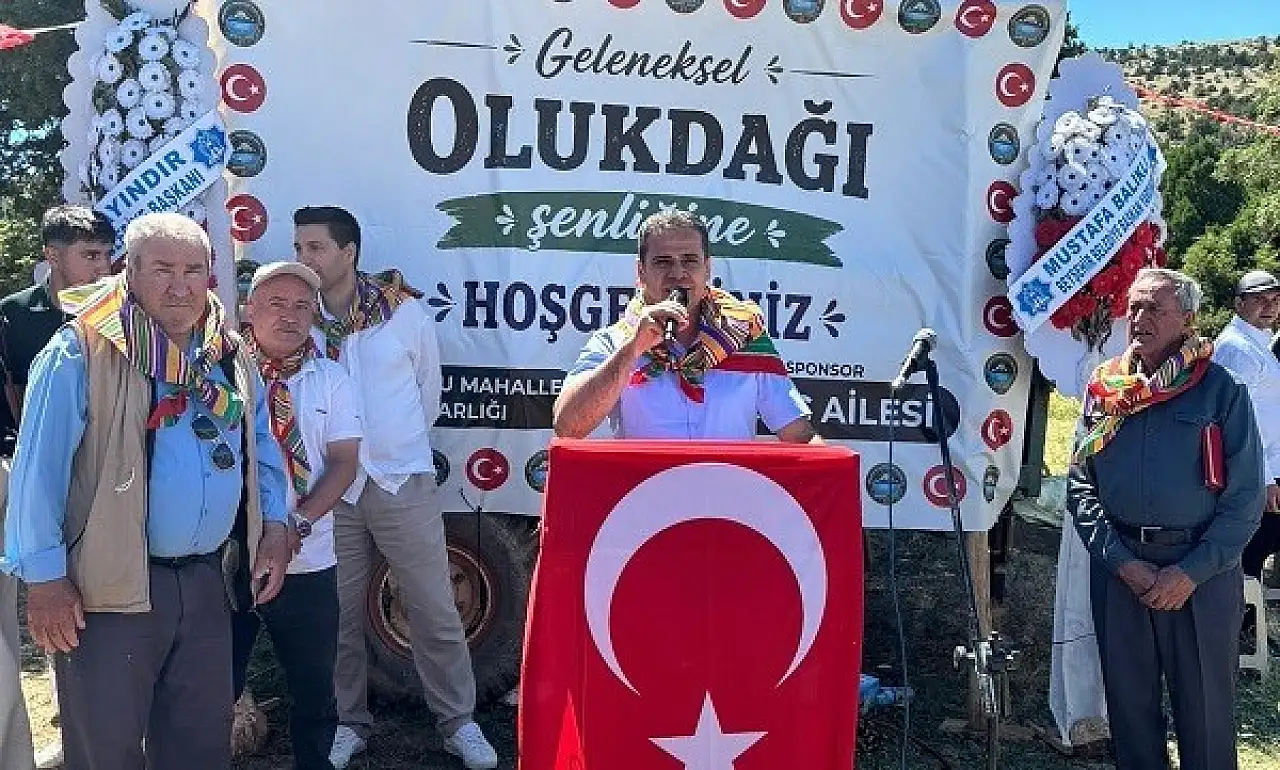 Konya'da yılların geleneği binlerce kişiyi aynı sofrada buluşturdu