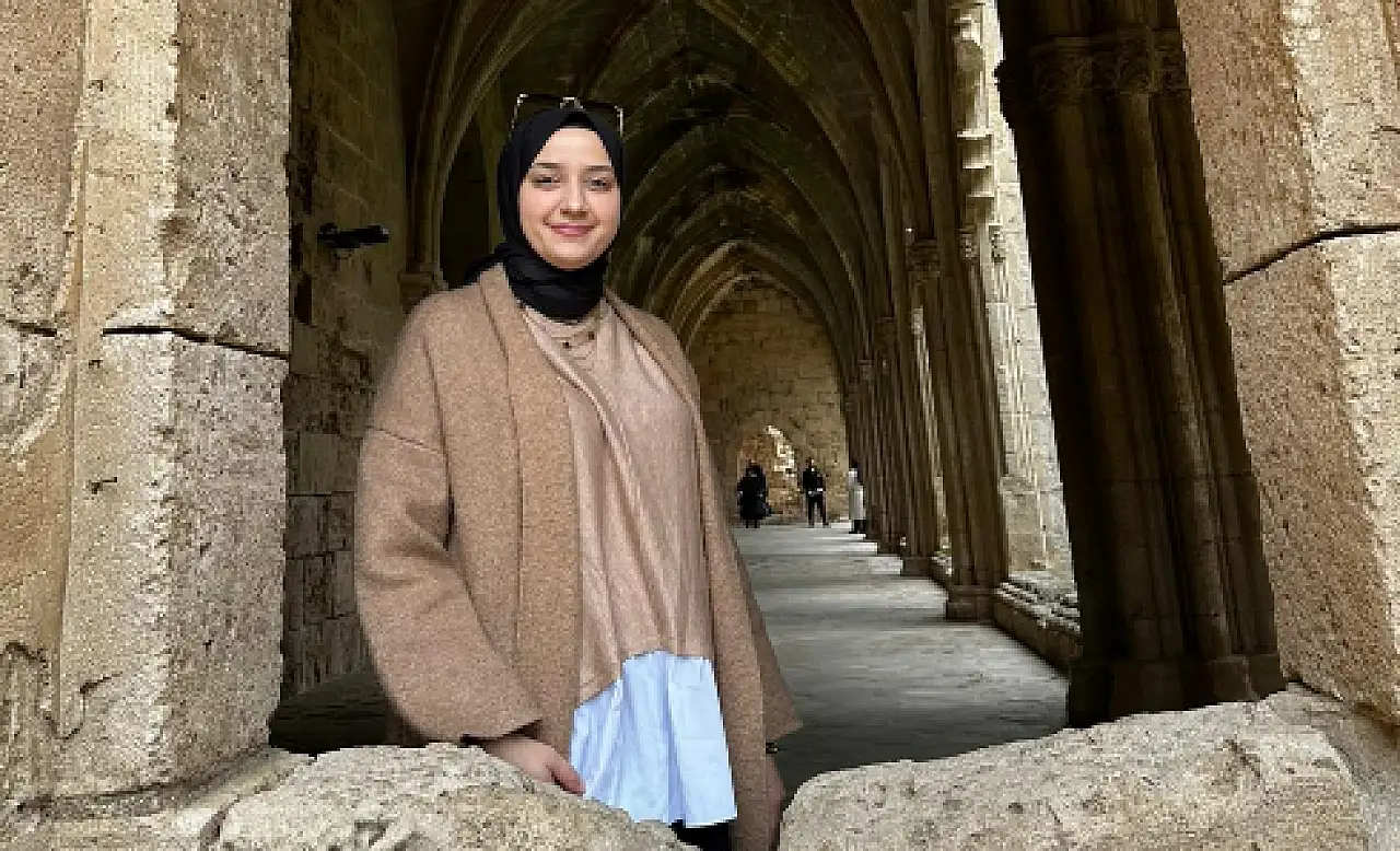 25 yaşındaki kadının şüpheli ölümü: 'Boşanmak istedi balkondan atıldı'