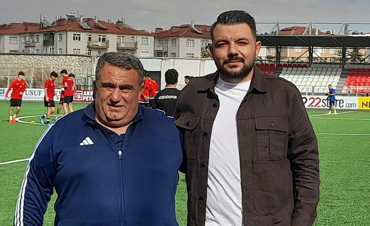 1922 Akşehirspor'da bir dönem kapandı! Niyazi Kart'a duygusal veda