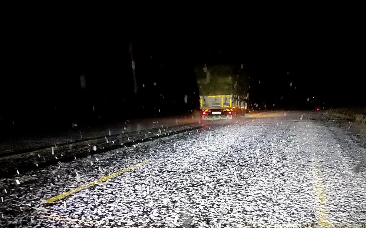 Kar yağışı ulaşımı sekteye uğrattı!