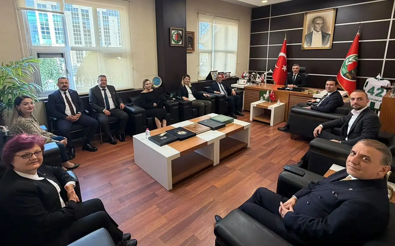Konya Barosuna CHP'den ziyaret