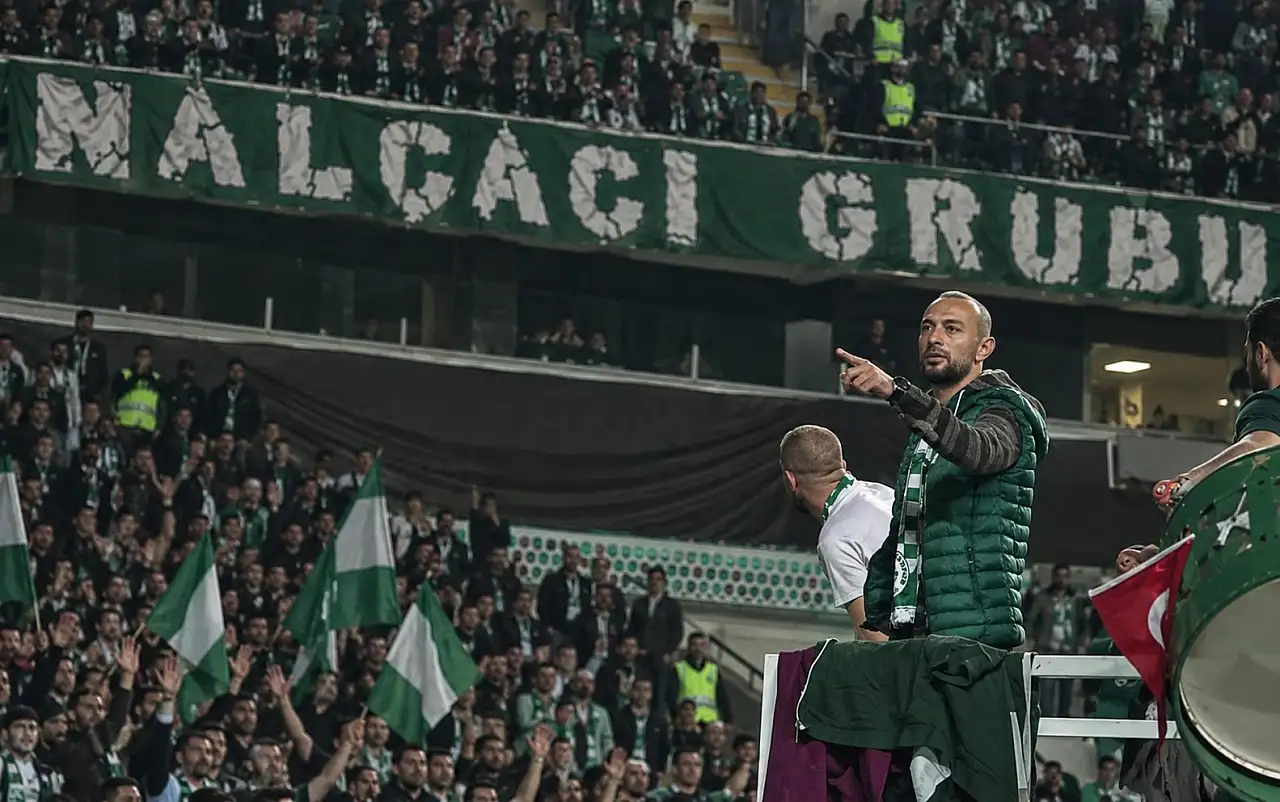 Ne davul ne pankart… Nalçacı'nın Trabzonspor maçındaki detayı gözlerden kaçmadı!