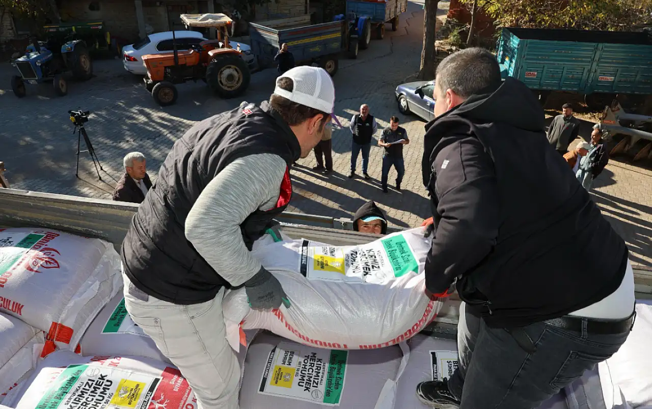 Konya Büyükşehir'den çiftçilere destek!