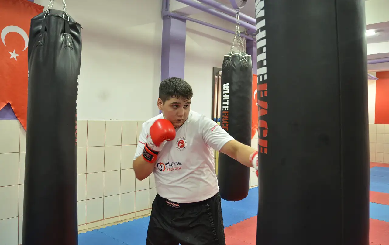 Kilolarından kurtuldu, Türkiye Şampiyonu oldu!