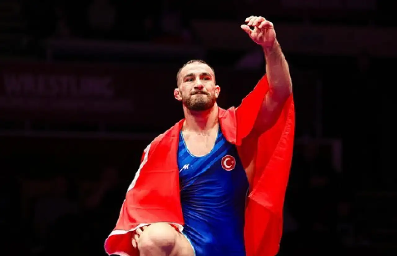 Feyzullah Aktürk kimdir? Feyzullah Aktürk nerenin pehlivanı? Feyzullah Aktürk Kırkpınar 2026