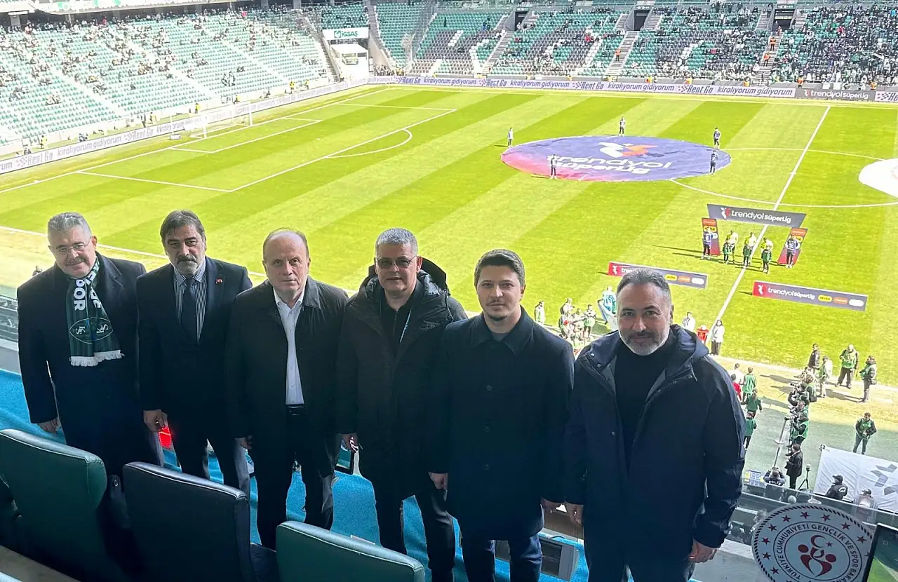 Vekillerden Konyaspor'a tam destek