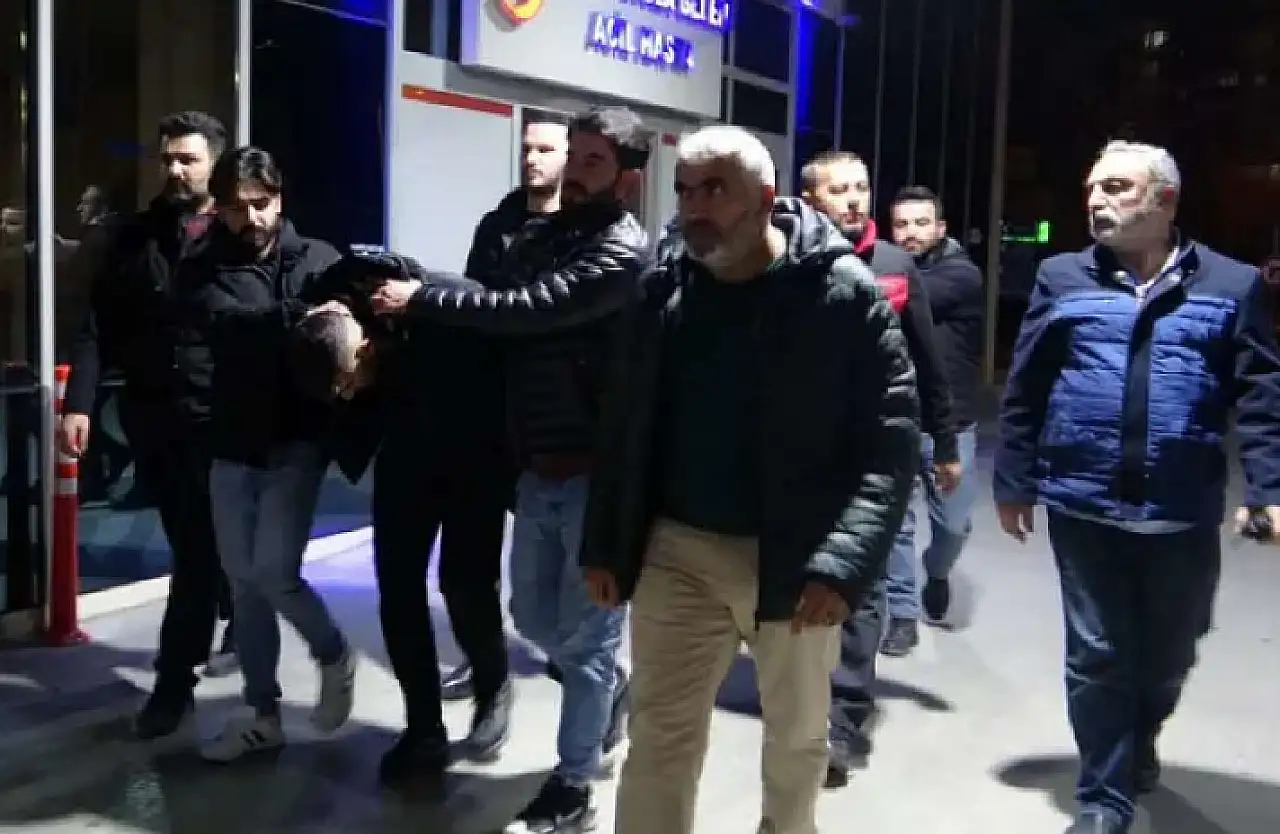 Konya'da Eren'in yaşamını yitirdiği bıçaklı saldırının görüntüleri ortaya çıktı: Sanık avukatlarından meşru müdafaa savunması!