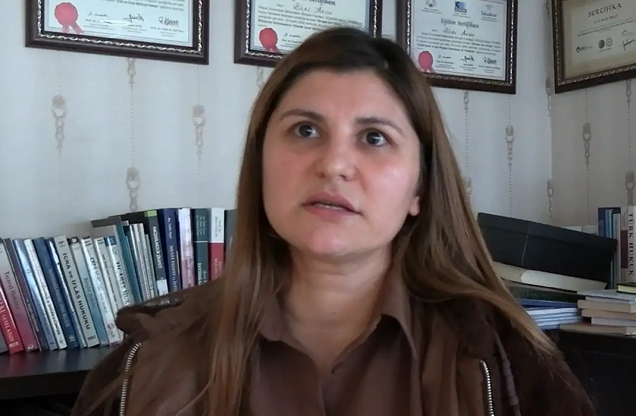 Konya'da çocuğuna 'kafanızı kırarım' dediği iddia edilen anneye hapis cezası!