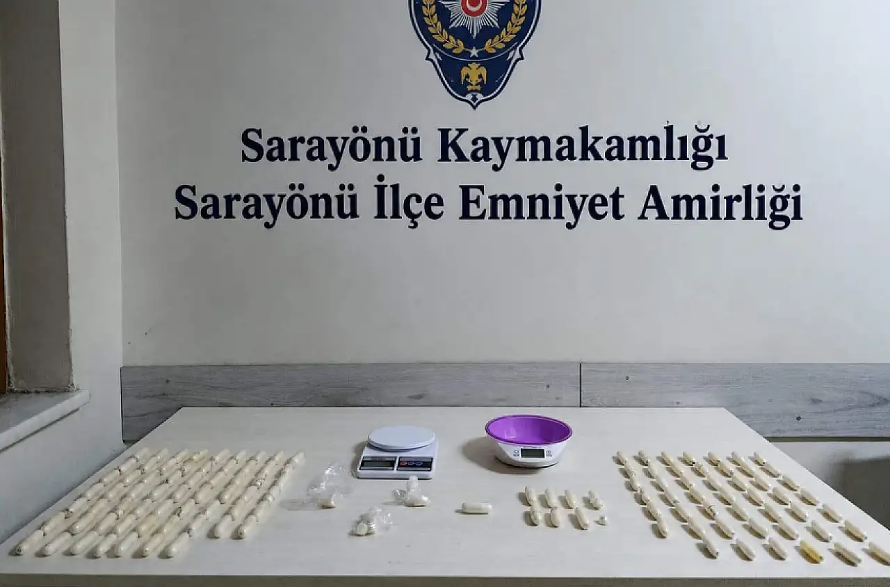 Konya'da uyuşturucuyu kapsülle taşıdılar: Nefes kesen operasyonla yakalandılar!