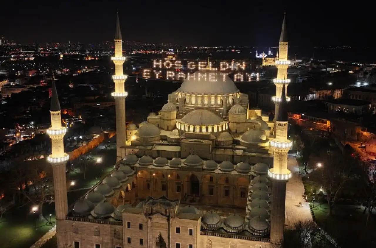 Seyit Özcan: 'İhtiyaç sahiplerinin yanında olmaya devam edeceğiz'