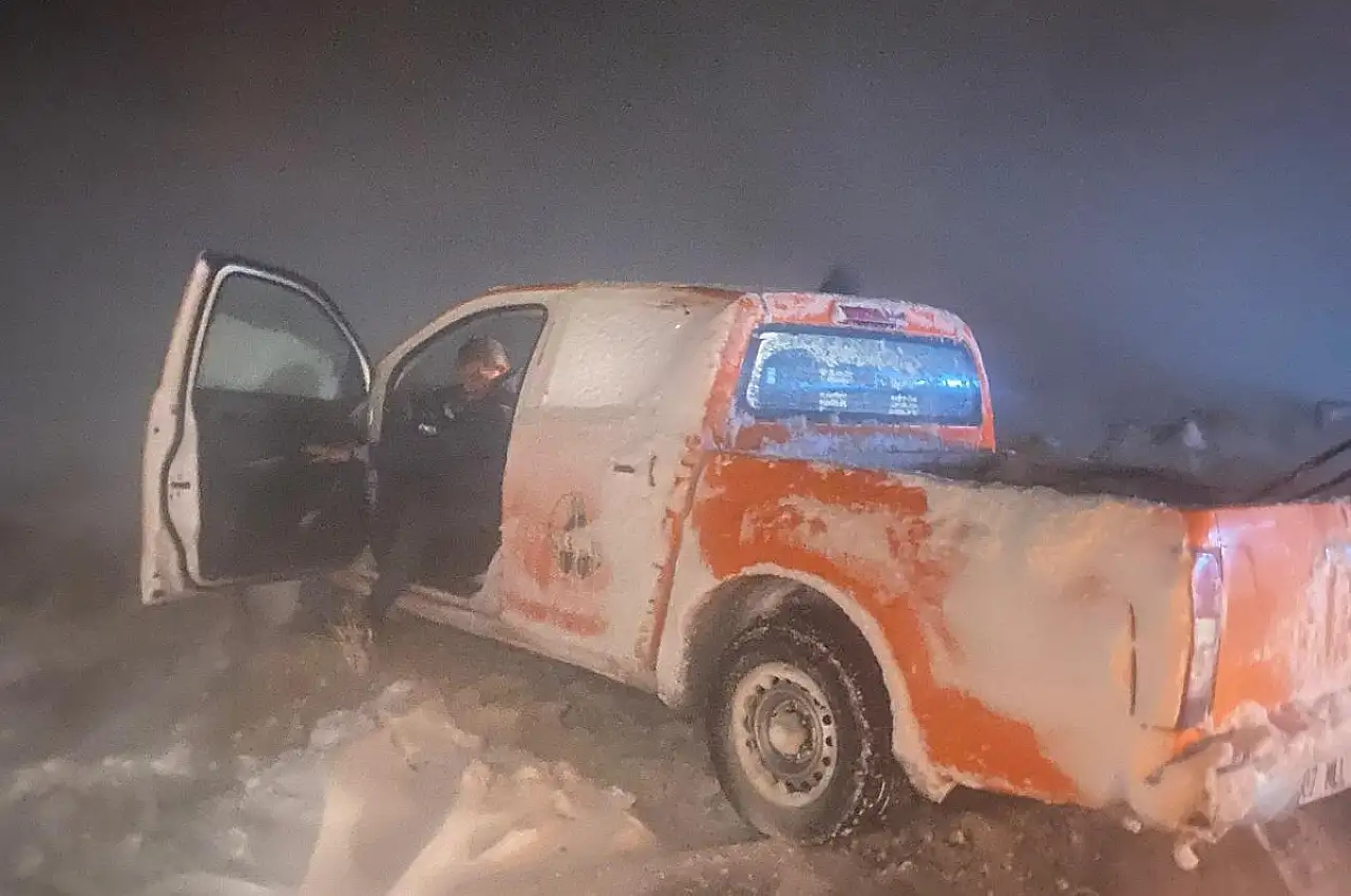 Konya'da yoğun kar yağışında mahsur kalan 27 kişi kurtarıldı