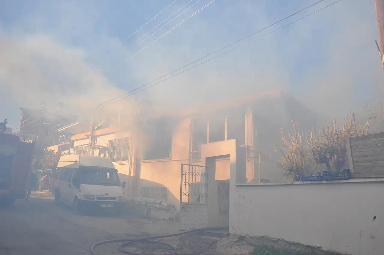 Sobadan çıkan yangın küçük Poyraz ve Ayaz'ın hayattan kopardı
