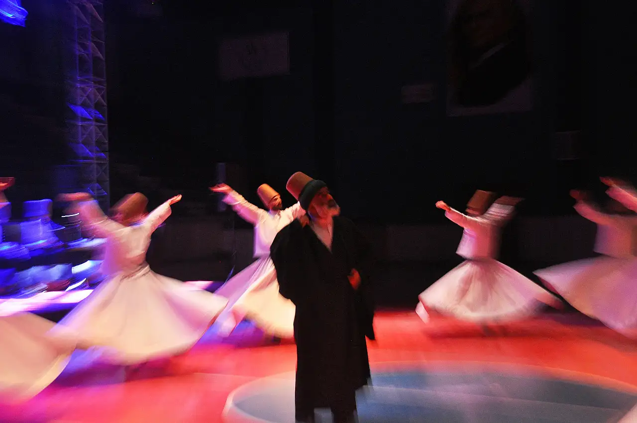 Mevlana'nın Konya'dan doğan çağrısı Kütahya'da yankılandı