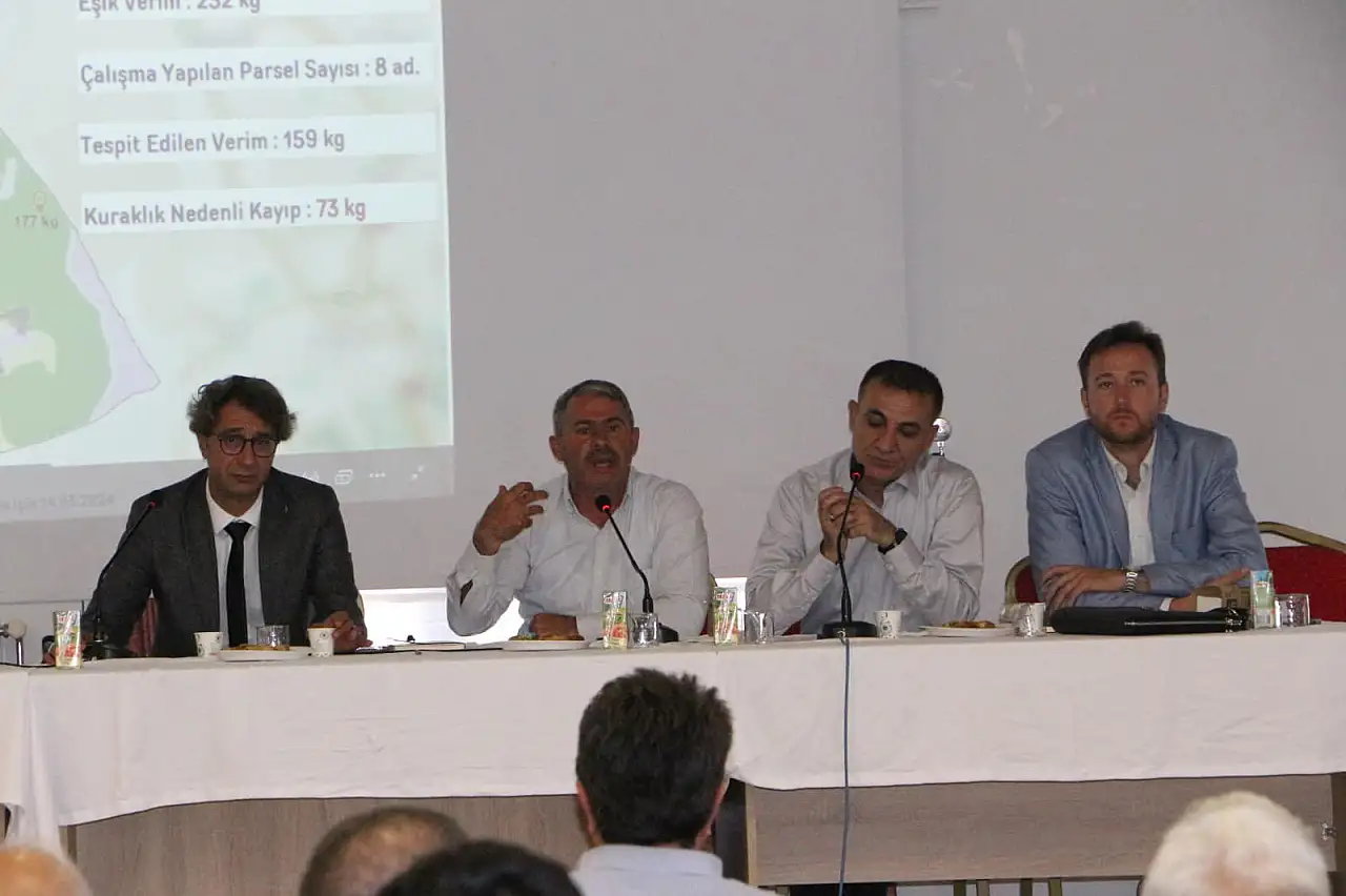 Konya' da çiftçiler toplantı gerçekleştirdi