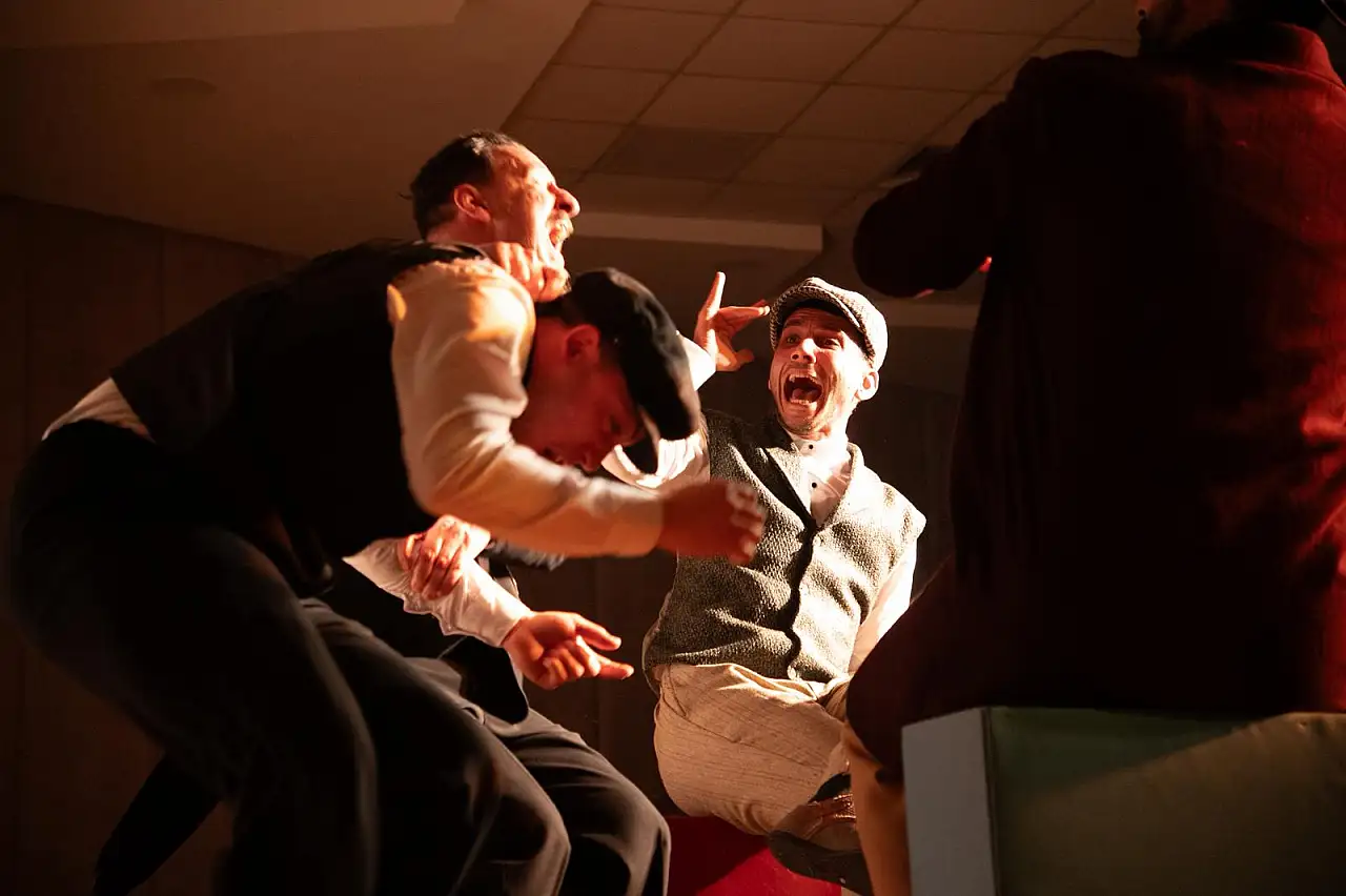 Konya'da '80 Günde Devri Âlem' müzikali seyirciden yoğun ilgi gördü!