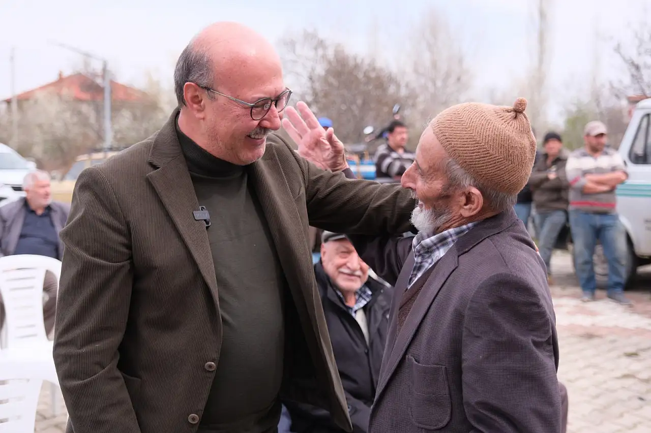 Konya'da üreticiye can suyu: 126 bin çilek fidesi dağıtıldı