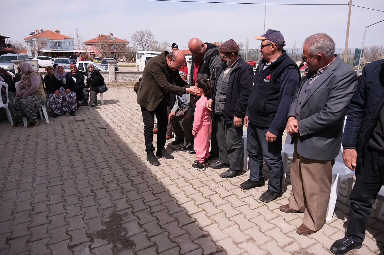 Konya'da üreticiye can suyu: 126 bin çilek fidesi dağıtıldı