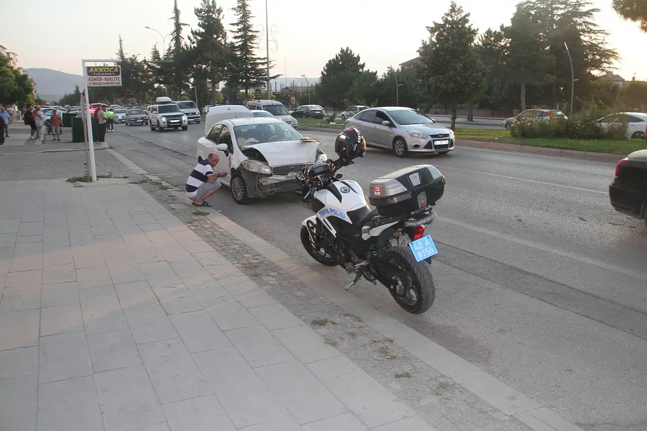Konya'da zincirleme kaza! 3 yaşındaki çocuk hastaneye kaldırıldı