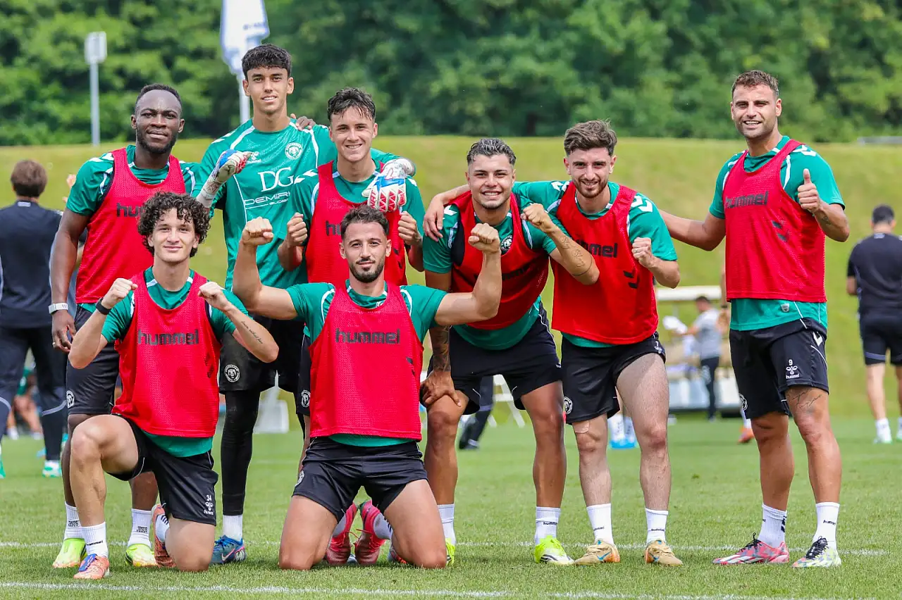 Konyaspor'un Fenerbahçe ve Kocaelispor maçlarının tarihi açıklandı: Maçlar Cumartesi günleri