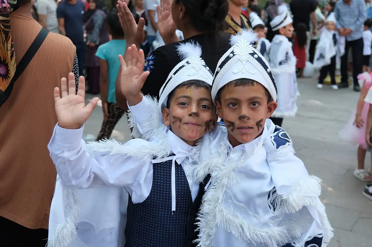 Konya'da Tofaş konvoyuyla sünnet şöleni