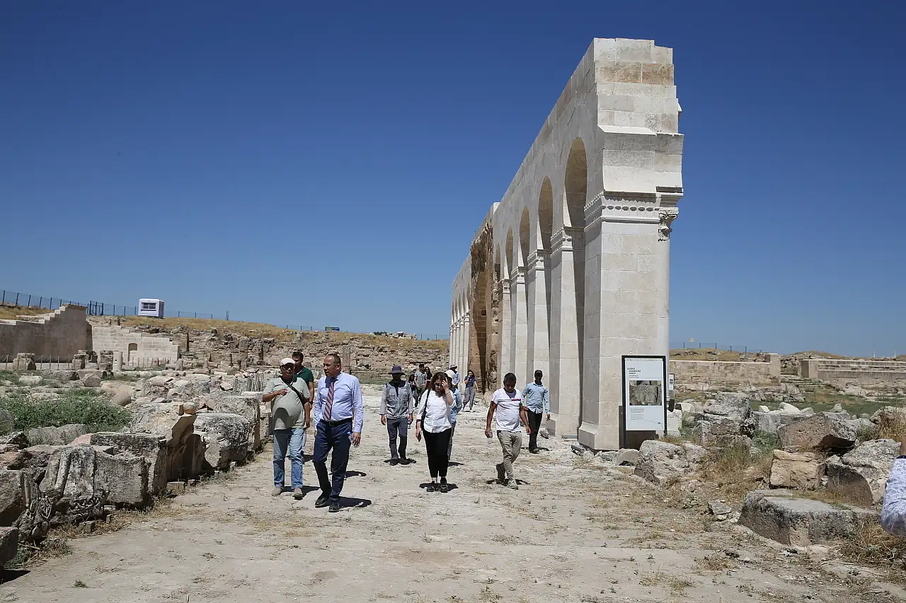 Tarihi cami ziyarete açıldı