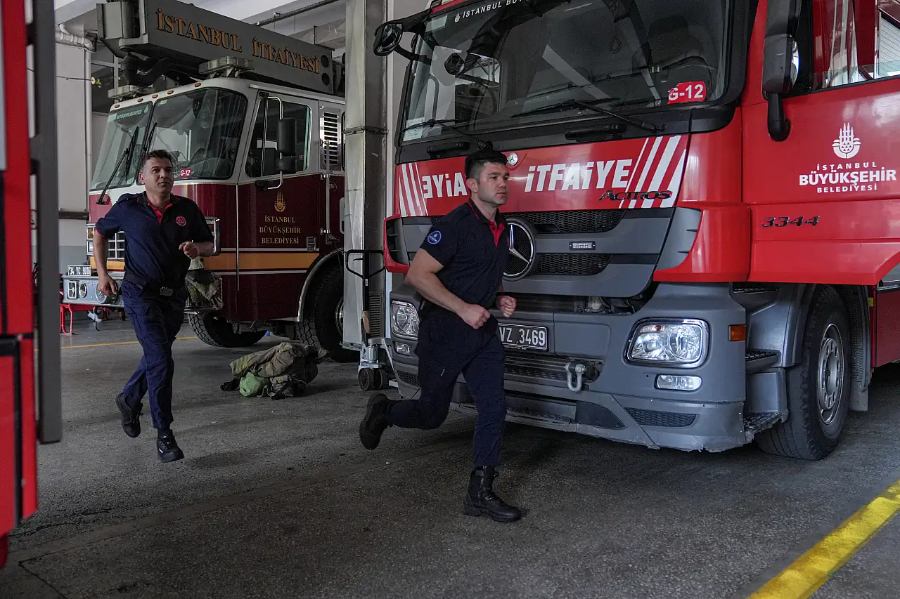 İtfaiye Eri Furkan Sezgin: 'Hayvan Kurtarma İhbarları, Gerçek Vakalara Yetişmemizi Zorlaştırıyor'