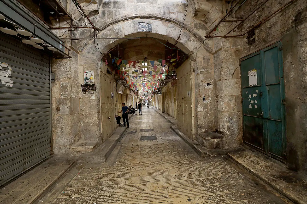 Hamas lideri İsmail Heniyye' nin hayatını kaybetmesi sonucu kepenkler indi