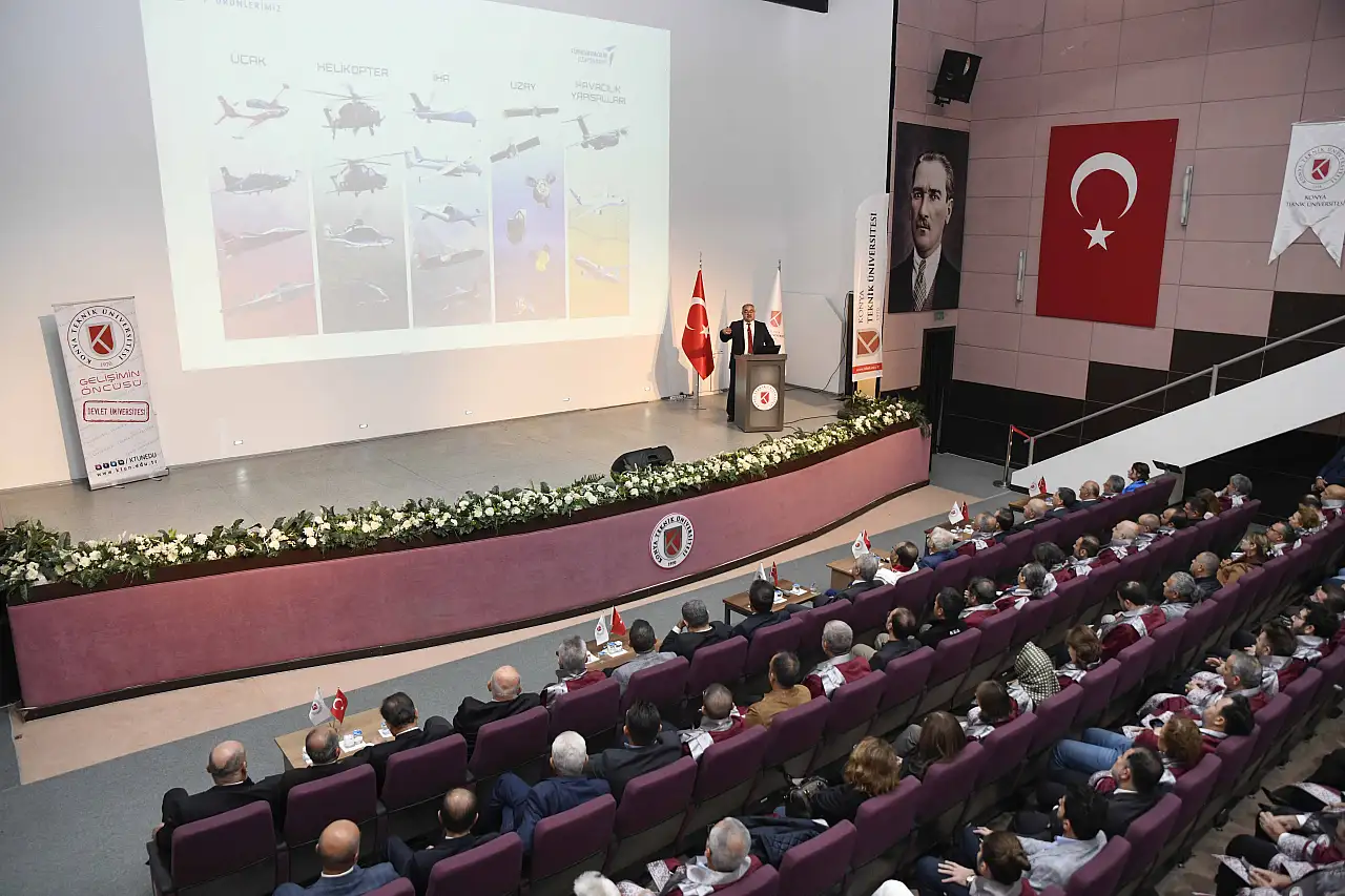 KTÜN'de akademik yılı açılışı görkemli törenle gerçekleşti