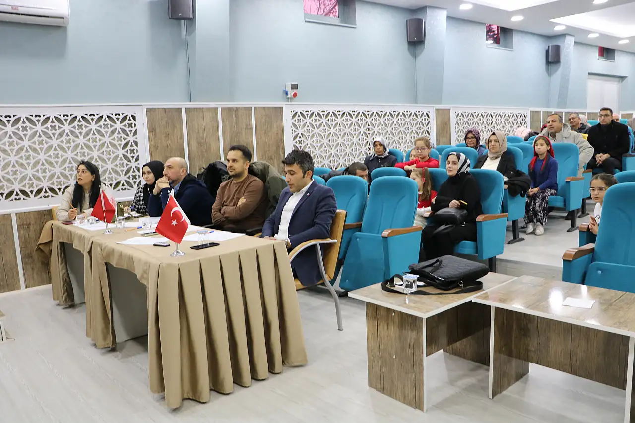 Konya'da İstiklal Marşı'nı Güzel Okuma Yarışması düzenlendi