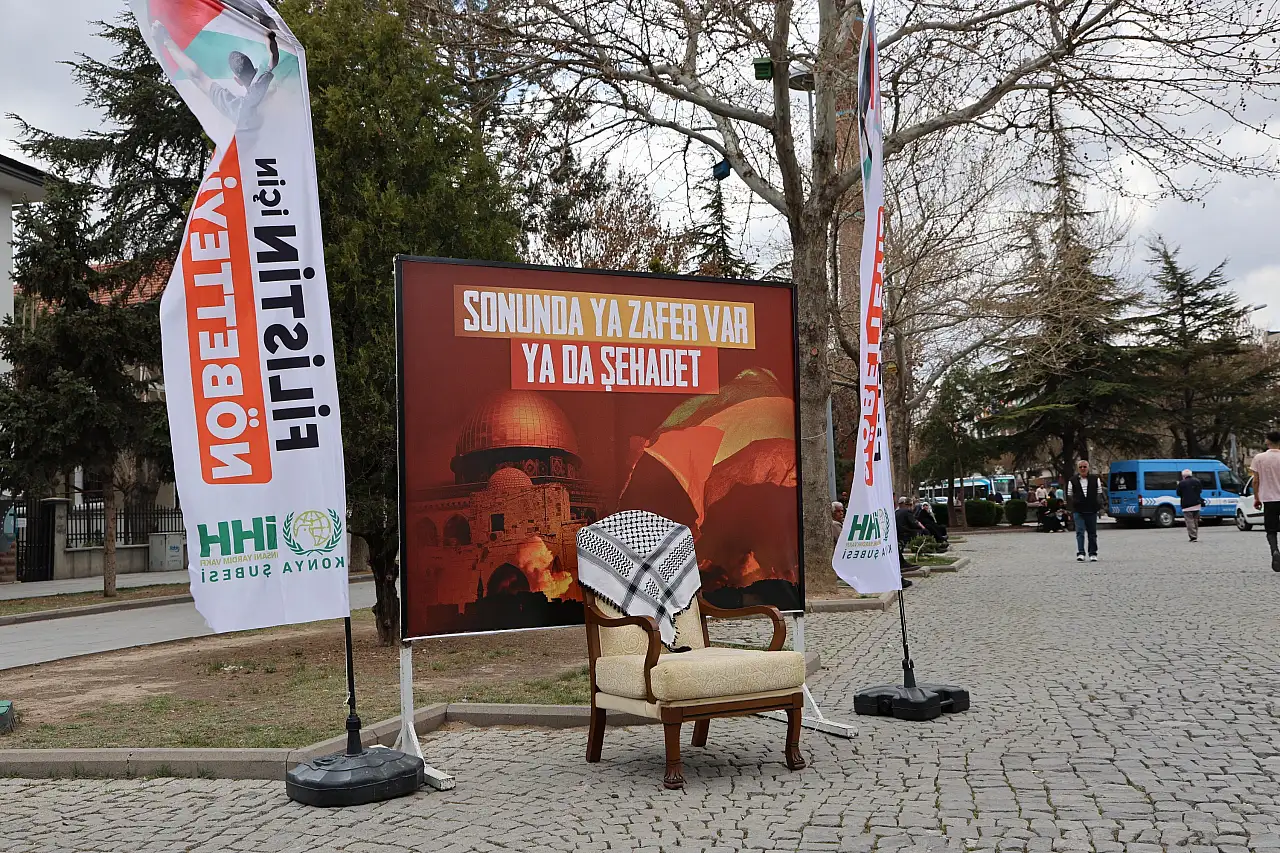 Gazze için Kayalıpark'ta direniş nöbeti başladı