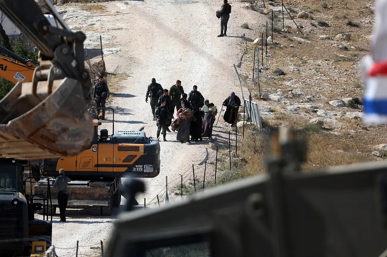 Filistinlilere ait çok sayıda yapıyı yıkıldı