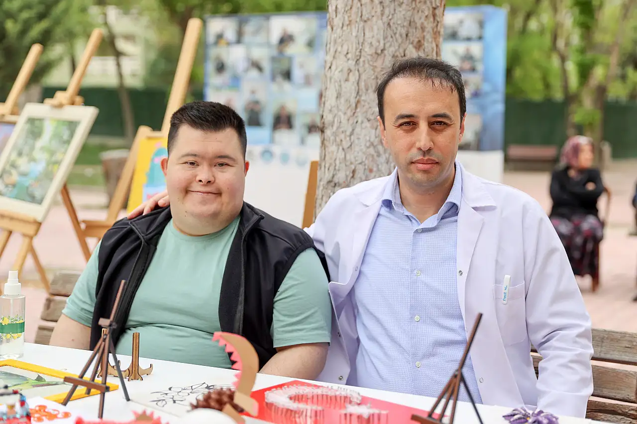 Konyalı Fatih kanserle mücadelenin zorluklarını sanatla aştı