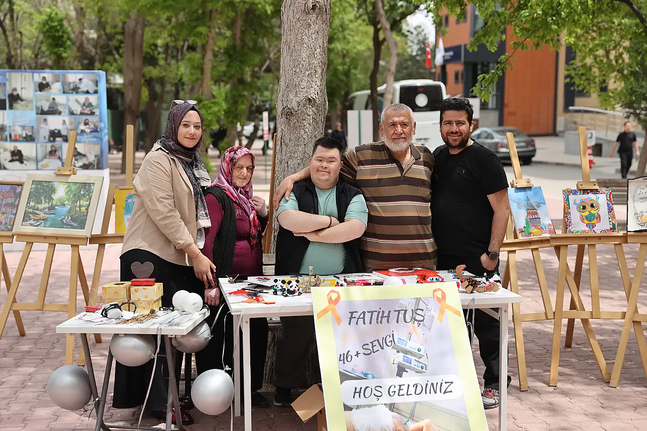 Konyalı Fatih kanserle mücadelenin zorluklarını sanatla aştı