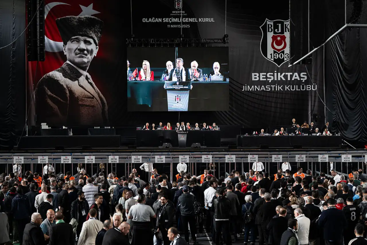 Beşiktaş'ta Serdal Adalı yeniden başkanlığa seçildi