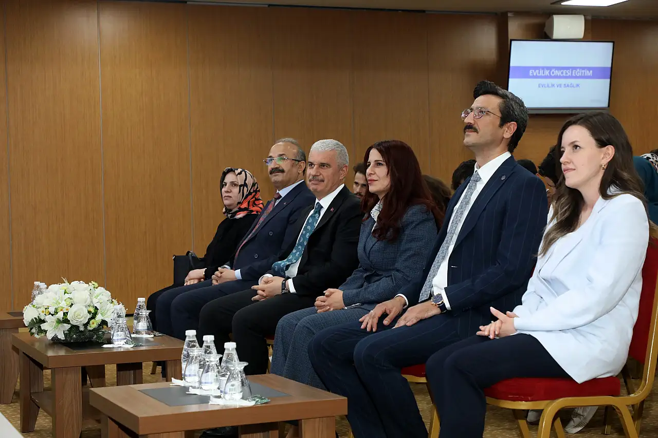 Evlenmeden önce evlilik eğitim aldılar