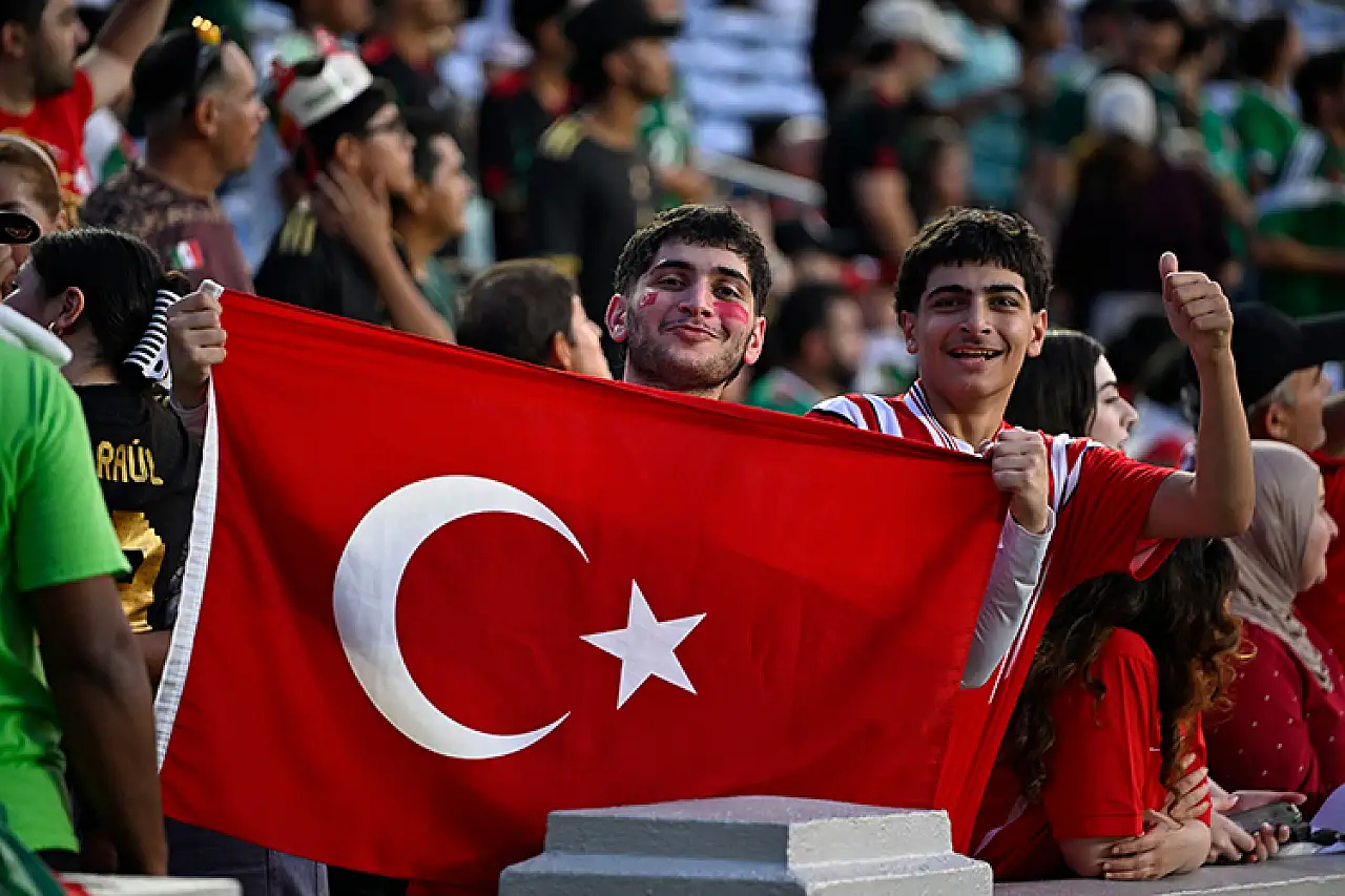 A Milli Takım, Meksika'ya tek golle mağlup oldu